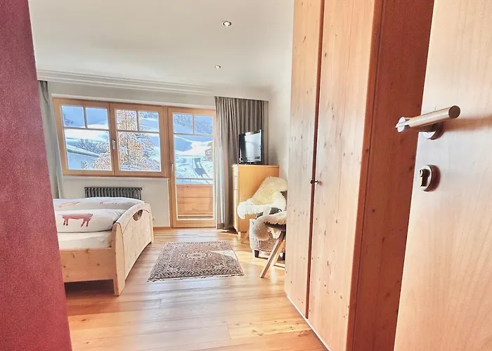 Haus Wallis by stayFritz - Ski-In Ski-Out Zimmer 'garni' am Arlberg